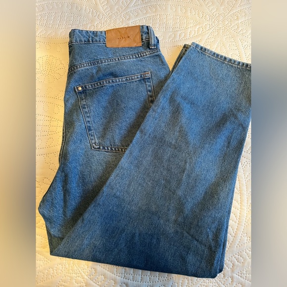H&M Loose Mom Jeans - Picture 5 of 5